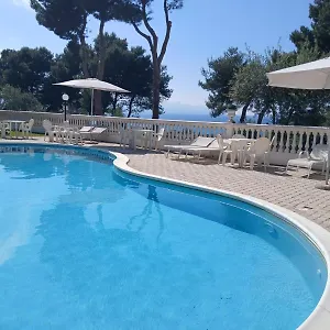  Hébergement de vacances Nunziatella Badia